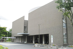 春日部市立庄和図書館外観